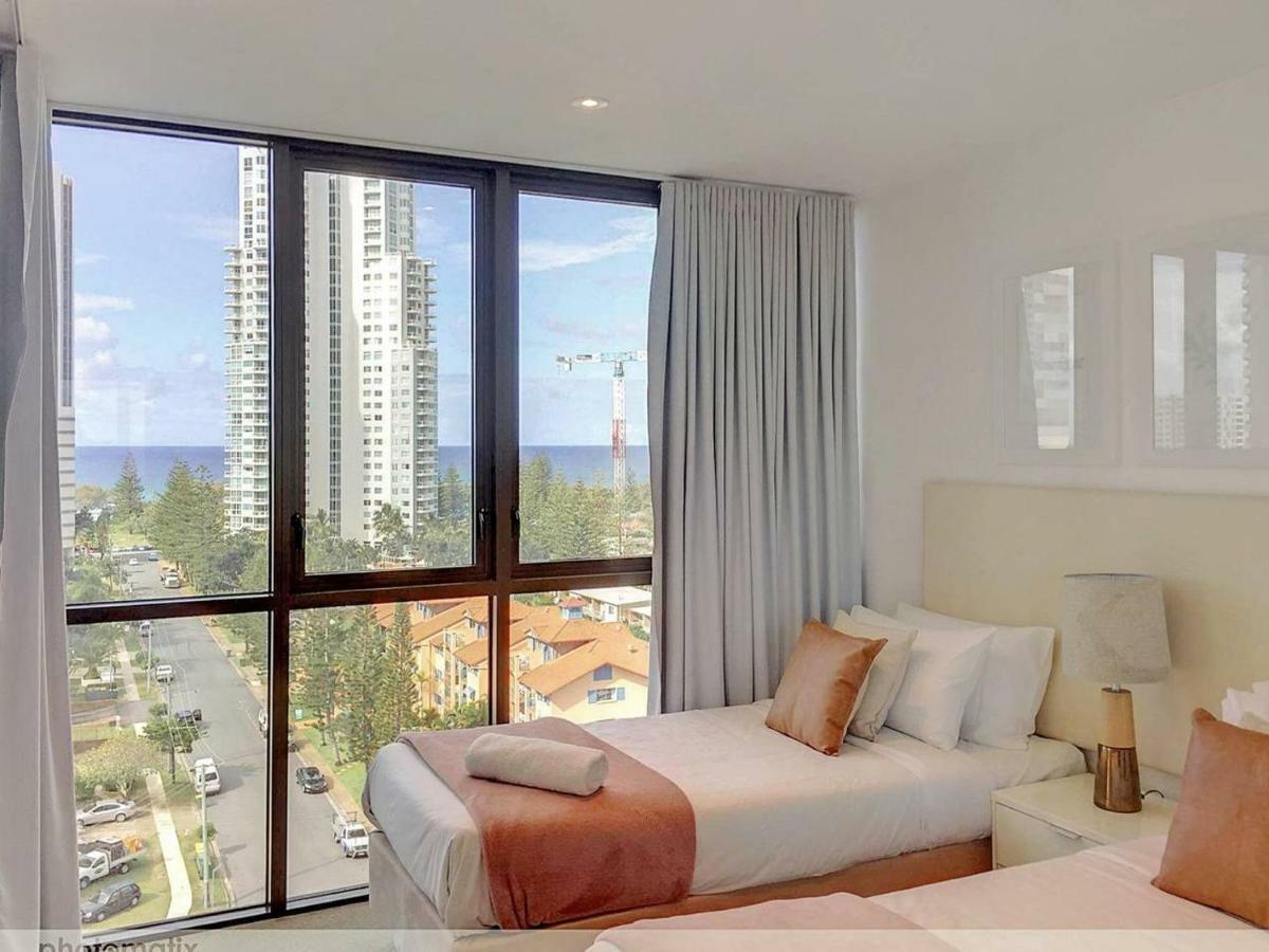 Broadbeach 2 Bedroom FREE WIFI, Netflix&Parking Exterior foto