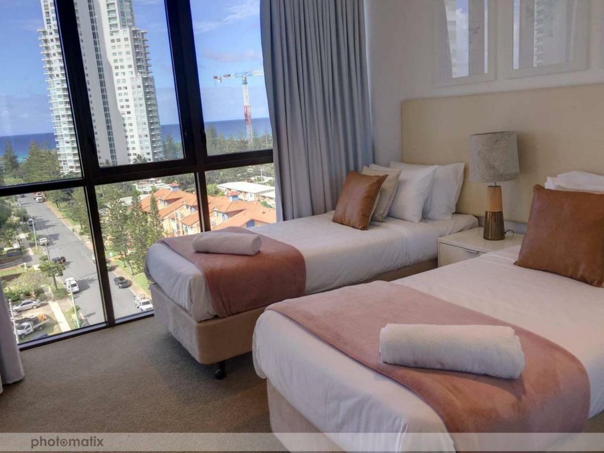 Broadbeach 2 Bedroom FREE WIFI, Netflix&Parking Exterior foto