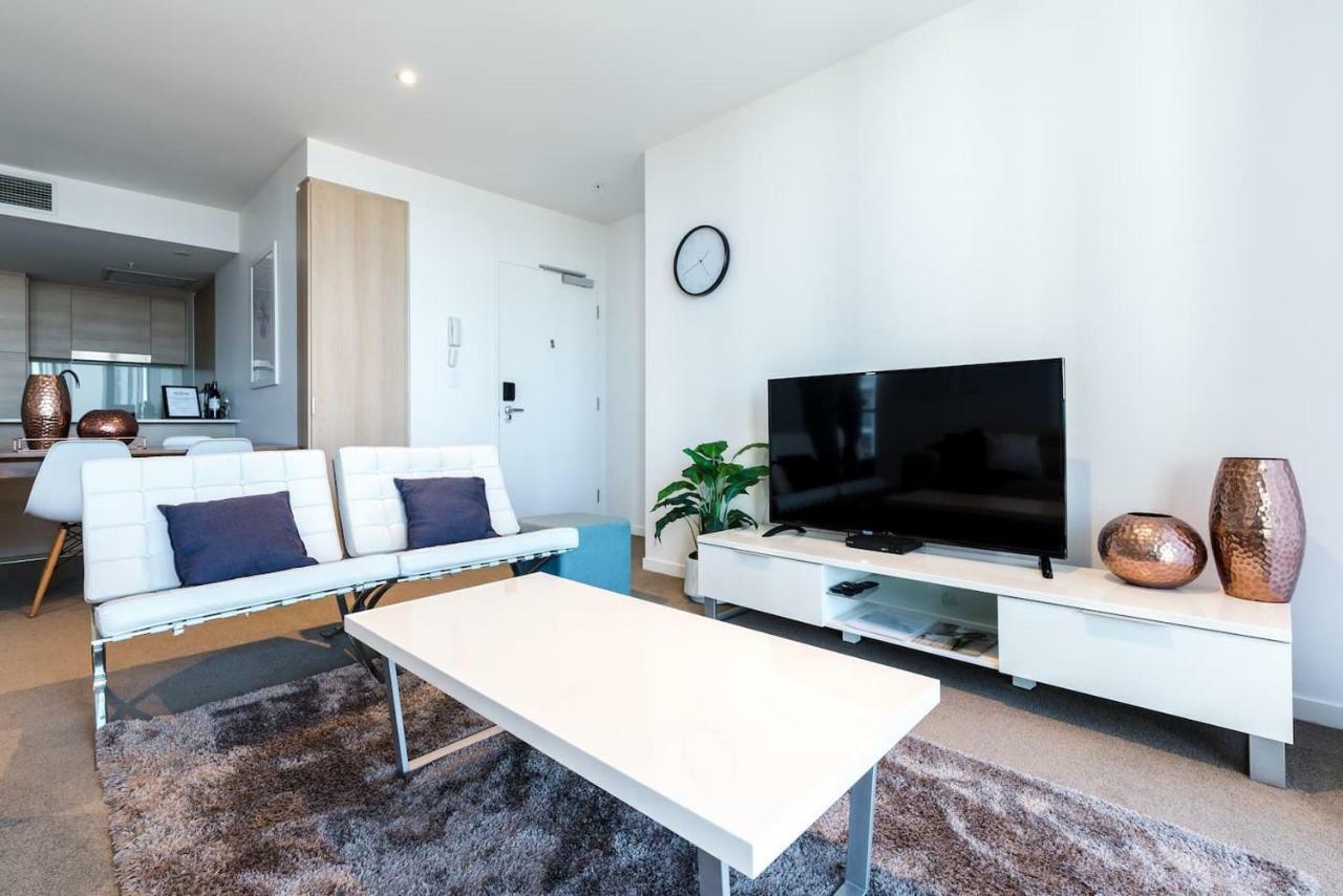 Broadbeach 2 Bedroom FREE WIFI, Netflix&Parking Exterior foto