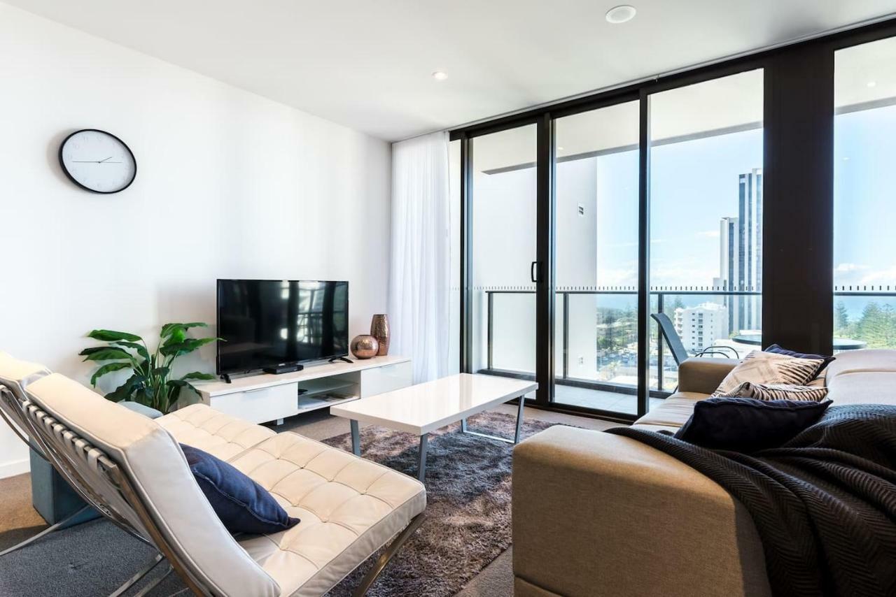 Broadbeach 2 Bedroom FREE WIFI, Netflix&Parking Exterior foto