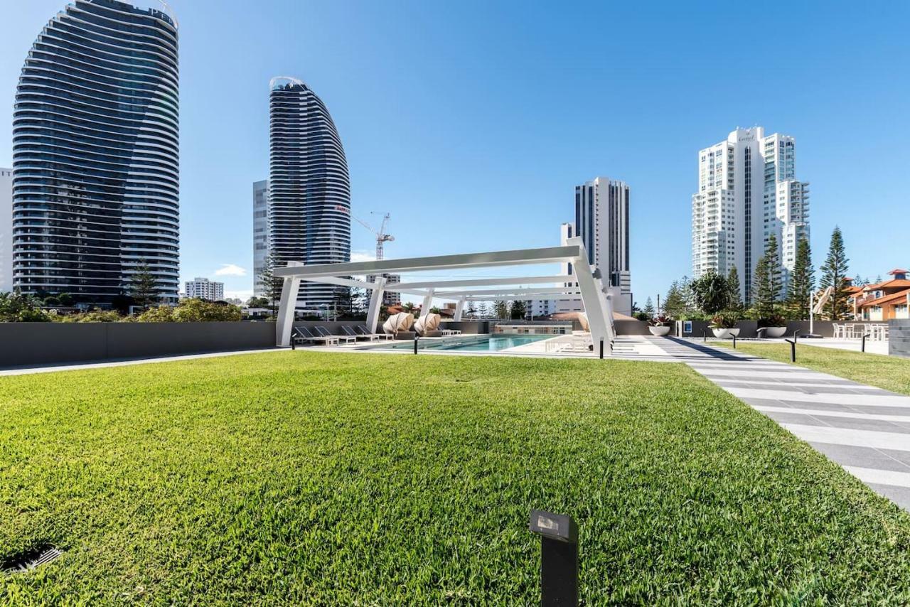 Broadbeach 2 Bedroom FREE WIFI, Netflix&Parking Exterior foto